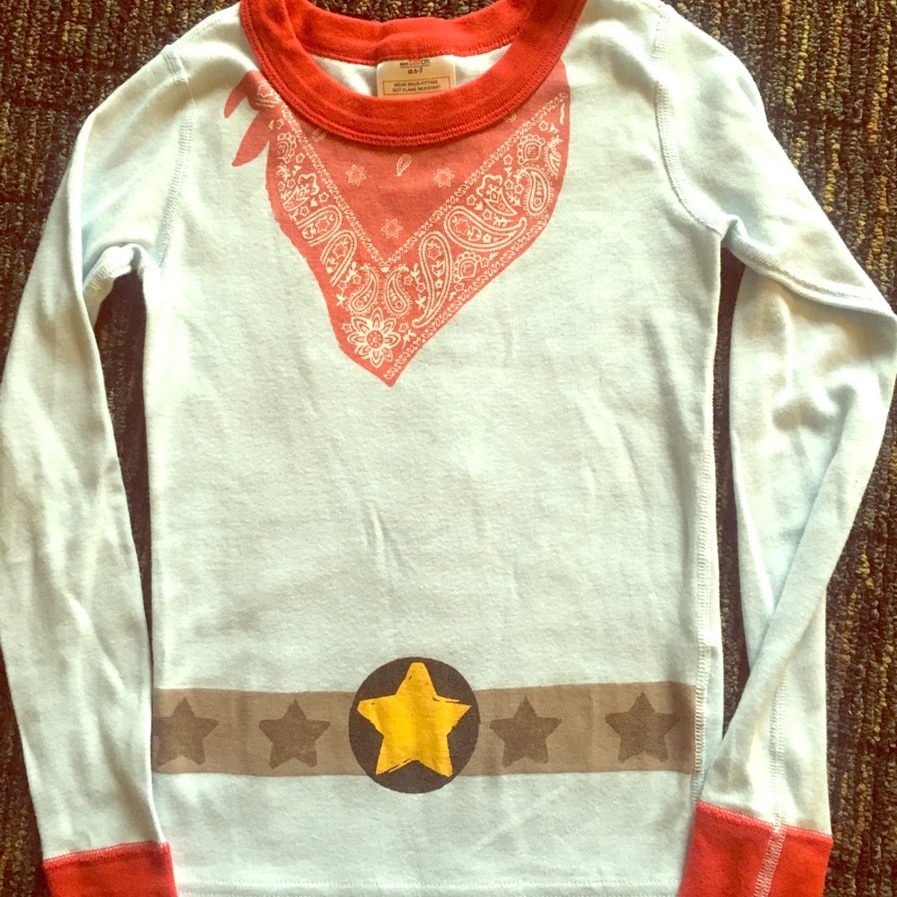Hannah Andersson cute unisex top, size 6